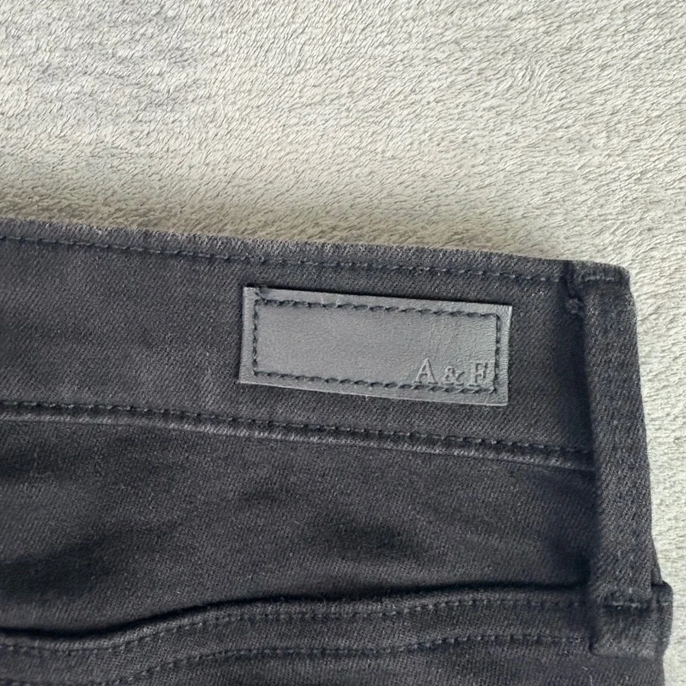 Abercrombie & Fitch 26 2S Black Simone High Rise Ankle Raw Hem Skinny Jeans - Picture 11 of 11